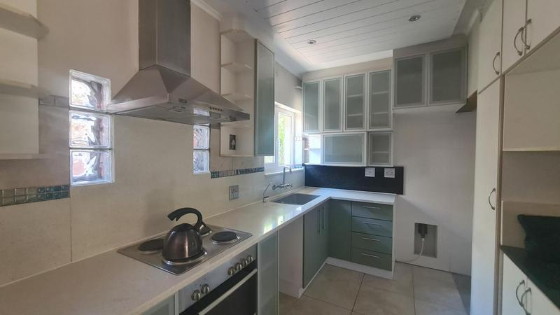 To Let 3 Bedroom Property for Rent in Pinelands Western Cape